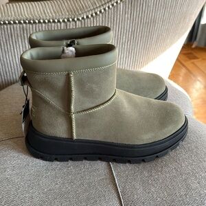 Koolaburra Tan Suede Boots with Black Soles